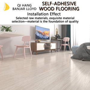 Suelo de PVC Autoadhesivo con Aspecto de Madera, Impermeable, Ecológico y Antideslizante para Uso en Talleres y Oficinas - Product Image 6