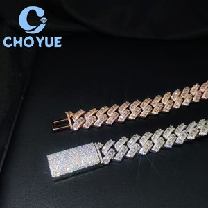 ลดราคาพิเศษ สร้อยข้อมือเงินแท้ 925 แบบ Cuban Link ขนาด 16 มม. ประดับเพชร VVS Moissanite  ผ่านการทดสอบเพชร  เครื่องประดับฮิปฮอป พร้อมใบรับรอง GRA - Product Image 6