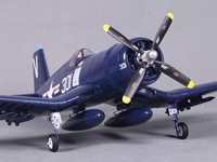 Prêt à voler FMS F4U Corsair 800mm V2 RC Warbird Caractéristiques de l'échelle de l'avion et construction durable en mousse EPO