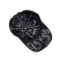Gorras de Béisbol de Lujo al por Mayor 2025 con Diseño de Dragón Chino, Logotipo de Cuero Personalizado, Pedrería, Bordado 3D y Forro de Satén - Estilo Baez