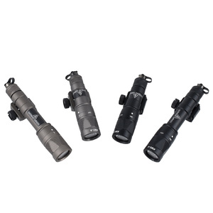 Lampe torche tactique M300V M600V à faisceau puissant, stroboscope, éclairage LED longue portée pour extérieur avec commande par interrupteur arrière - Product Image 1