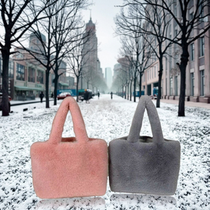 <span class=keywords><strong>Sac</strong></span> Fourre-tout en Peluche Personnalisé pour Femme, <span class=keywords><strong>Sac</strong></span> à Main Shopping Grande Capacité en <span class=keywords><strong>Fausse</strong></span> <span class=keywords><strong>Fourrure</strong></span> Douce, <span class=keywords><strong>Sac</strong></span> à <span class=keywords><strong>Bandoulière</strong></span> Décontracté pour la Mode Hivernale - Product Image 4