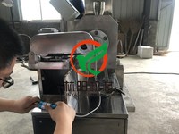 Nouvelle machine CE automatique à petite production pour snacks de maïs soufflé, extrudeuse bivis en acier inoxydable, contrôlée par ordinateur, à l'échelle du laboratoire