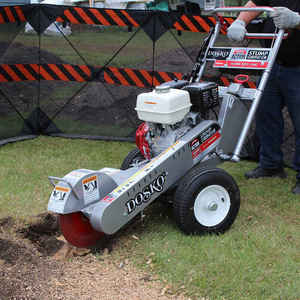NOUVELLE OFFRE 337-13HC Broyeur de souches d'arbres portable Gx390 Origine américaine Autre - Product Image 2
