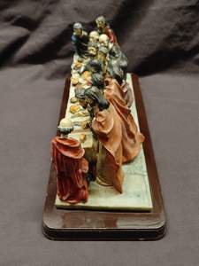 Usines chinoises Décoration de Noël personnalisée Statue Artisanat le dernier souper Jésus et les disciples Figurine en résine - Product Image 4