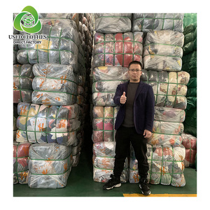 เสื้อสเวตเตอร์มีฮู้ดแบบสวมหัวมีฮู้ดปักลายเสื้อโอเวอร์ไซส์ - Product Image 1