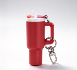 Porte-clés mini tasse coloré avec logo personnalisé, breloque porte-clés mignonne en forme de bouteille pour souvenirs de fête et cadeaux d'affaires - Product Image 3