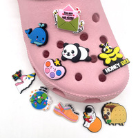 Breloques en caoutchouc 3D en gros pour chaussures, sandales et sabots, breloques personnalisées pour chaussures avec votre logo. Achetez des épingles à chaussures personnalisées sans MOQ