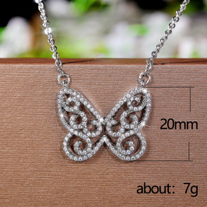 Collana con Ciondolo a Farfalla per Donne, Catena Minimalista per Clavicola, Gioiello Elegante e alla Moda per Uso Quotidiano, Regalo - Product Image 5