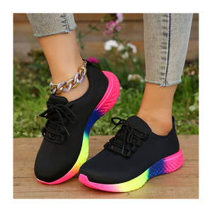 Chaussures de sport décontractées en tricot pour femmes, grande taille, avec sangle élastique, lumineuses et souples pour QS112A9 - Product Image 1