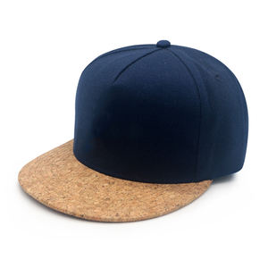 Casquette Snapback <span class=keywords><strong>en</strong></span> liège à 5 panneaux à profil bas personnalisé avec bord <span class=keywords><strong>en</strong></span> liège - Product Image 1