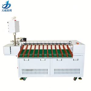 Máquina Etiquetadora de Baterías TWSL-350 32650 27100 18650, Máquina de Pegado de Papel Aislante para Baterías 33138, Máquina de Etiquetado y Acolchado de Celdas de Baterías - Product Image 6