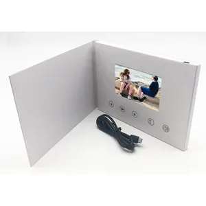 Papier material softcover musik charakter günstige preis 7 zoll LCD TFT touchscreen werbung video broschüre video in ordner