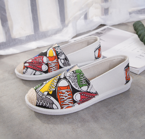 ขายตรงจากโรงงาน รองเท้าผ้าใบลำลองผู้หญิงรุ่นใหม่ล่าสุด ใส่ได้ทั้งฤดูใบไม้ผลิและฤดูร้อน เข้าได้กับทุกชุด สวมใส่ง่ายและมีสไตล์ - Product Image 4