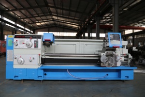 Tornio Manuale Orizzontale per Impieghi Gravosi CW61140 con Cono Mandrino 220V per Tornitura di Alberi Lunghi 3000mm - Product Image 4