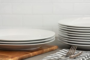 Assiette Ronde Blanche Personnalisée pour Traiteur - Product Image 5