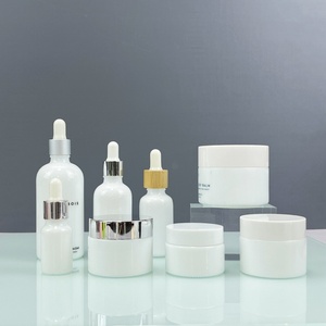 Botellas de Vidrio con Atomizador en Blanco Opalino de 20/30/50/100 ml, Juego de Envases para Cremas Cosméticas y Productos para el Cuidado de la Piel - Product Image 3