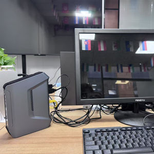 Intel Ultra Mini PC con 2 * DDR5 Dual M.2 NVMe Triple Display (HD 2,1/DP 2,1/TB4) Dual 2,5 Gb LAN para AU/US/EU Plug - Product Image 3