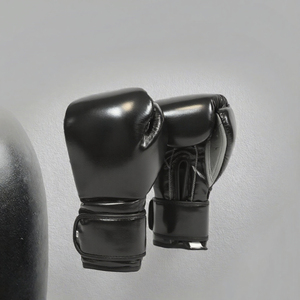 Guantes de Boxeo Personalizados para Gimnasio, de Piel Sintética Impermeable, para MMA, Negros, de 8oz-14oz, con Cierre de Gancho y Bucle - Product Image 3