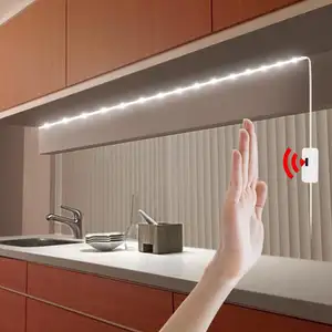 Usb başucu yatak odası lambası 2835 led insan el süpürme sensörlü ışık dolap dolap led'i şerit ışık başucu gece lambası