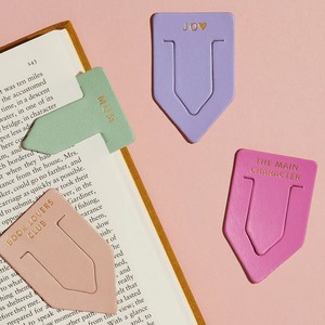 Marcapáginas personalizados de cuero PU en forma de punta, marcapáginas en forma de flecha, regalos personalizables, marcapáginas sencillos para lectura. - Product Image 1