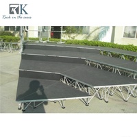 Scène de chorale portable en aluminium pour spectacle scolaire, événement ou spectacle de chorale