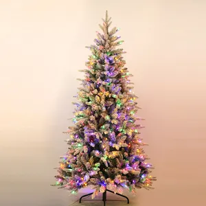 Nieuw Ontwerp Pe & Pvc & Dennennaald Kunstmatige Kerstboom Met Meerkleurige Led-Lampjes