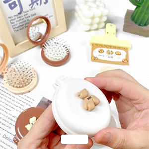 Gấu phim hoạt hình 2 trong 1 Lược Gương đặt gấu phim hoạt hình động vật massage lược với gương Cừu Túi gương mini có thể gập lại Bàn chải tóc - Product Image 6