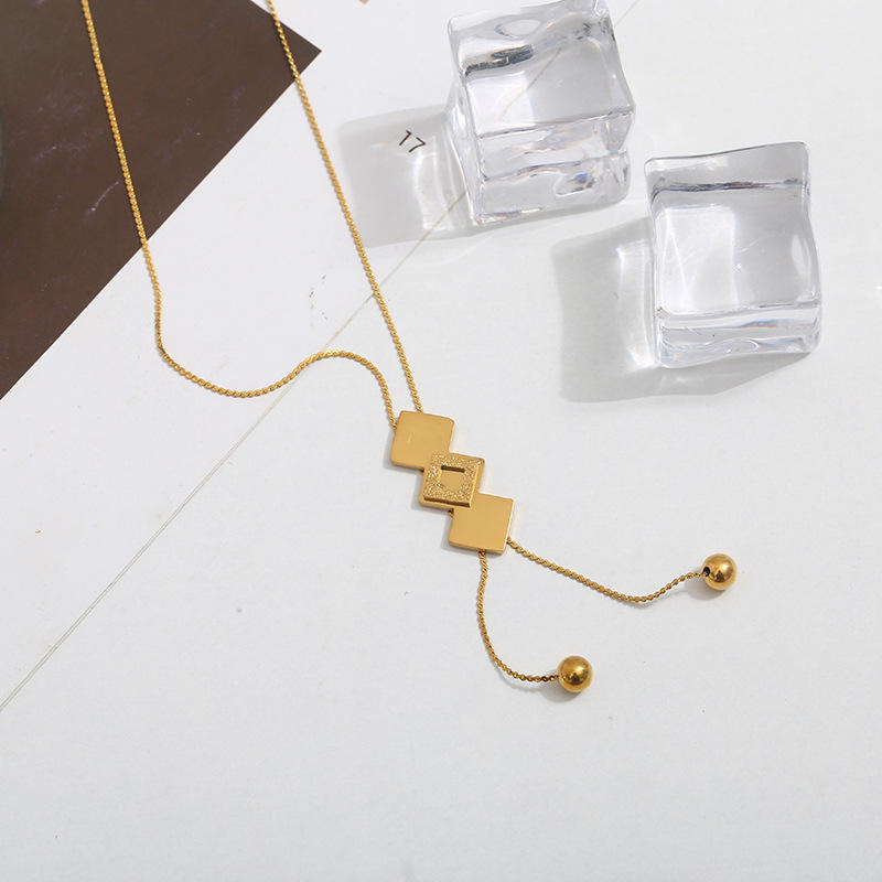 Double-layer diamond-shaped steel bead tassel pendant