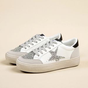 รองเท้าลำลองพื้นหนาสำหรับผู้หญิง รุ่นปี 2026 สำหรับฤดูใบไม้ร่วง น้ำหนักเบา กันลื่น พื้นนุ่ม แฟชั่นสตาร์ สีขาว - Product Image 5