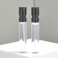 Flacon vaporisateur de parfum miniature en verre transparent avec pompe noire, personnalisable avec logo, vide et rechargeable, échantillon de parfum