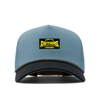 Casquette de golf bicolore perforée au laser avec patch en caoutchouc personnalisé sur le devant, bordure en corde, fermeture snapback réglable, résistante à l'eau et à séchage rapide
