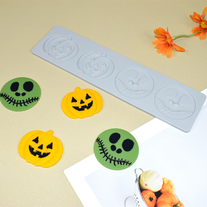 Tapete de Silicona con Diseño de Calabaza de 4 Cavidades para Halloween, Tapete para Hornear Pasteles, Galletas, Chocolate y Decoración de Pasteles - Product Image 1