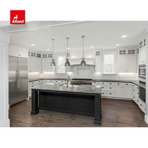 Personalizza i Tuoi Esclusivi Mobili da Cucina con Ante in Vetro, Isola in Marmo: una Cucina Calda e Accogliente che Riemette i Ricordi di Casa - Product Image 2