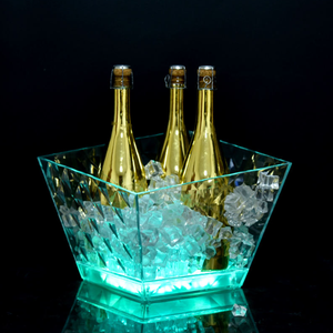 Seau à glace LED en plastique transparent de luxe irrégulier pour <span class=keywords><strong>champagne</strong></span> et vin, idéal pour les soirées en boîte de nuit, avec logo personnalisé - Product Image 1