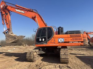 Excavadora de cadenas Doosan DX340LCa original de 34 toneladas con pocas horas de trabajo, excavadora usada para ingeniería pesada en oferta. - Product Image 2