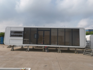 Maison dans les arbres modulaire préfabriquée, conception prête pour l'aventure pour l'éco-tourisme Aires de jeu pour enfants Maison en conteneur extensible avec terrasse - Product Image 3