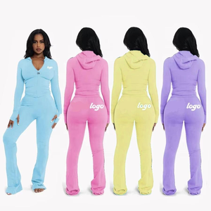 Tute Sportive Personalizzate per Donne, Set da Allenamento con Felpa con Zip e Pantaloni a Zampa, Completo 2 Pezzi - Product Image 1