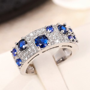 Anello Vintage con Design a Grappolo, Stile Classico per Donne - Product Image 6