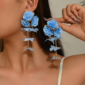 Pendientes de Moda para Mujer, Diseño Floral, Estilo Lujoso y Elegante, Varios Modelos 2026, Venta al Por Mayor de Joyería - Product Image 1