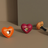 C & H Offre Spéciale personnalisé voiture en forme de coeur rouge bleu couleurs personnalisées désodorisant rose océan personnalisé parfums diffuseur