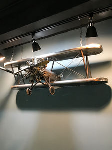 Portabicchieri da Vino Vintage Stile Industriale, Rastrelliera Capovolta per Calici, Decorazioni Creative a Forma di Aeroplano per <span class=keywords><strong>Bar</strong></span> e Ristoranti - Product Image 3