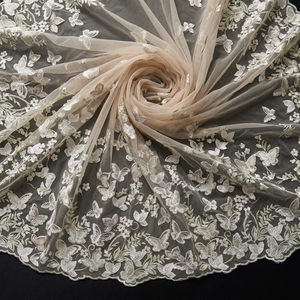 Tissu en tulle brodé papillon ivoire nude, bord festonné, dentelle de jardin, léger, tissé, pour mariage et filles - Product Image 1