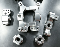 Supports de frein à disque en aluminium CNC OEM haute précision, couleur argent, pièces de rechange