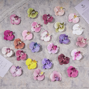 Petite tête d'orchidée Phalaenopsis artificielle en soie, accessoire de coiffure de mariée, pince à cheveux pour mariage - Product Image 1