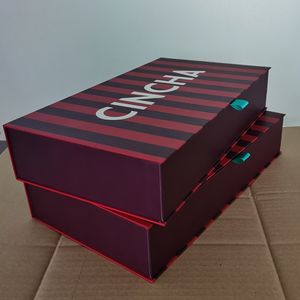 刚性设置盒高级哑光翻盖盒定制磁性礼品盒，带丝带和插入物 - Product Image 3