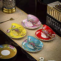 Ensemble de tasses à café et soucoupes en céramique de style chinois nouveau, de luxe, de style européen exquis, design floral, 220 ml, boîte cadeau pour le thé de l'après-midi