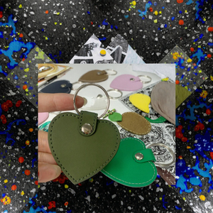 Sáng tạo thời trang PU da Keychain trong hình trái tim cho ngày Valentine & sinh nhật Ba lô Mặt dây chuyền Keyring phụ kiện Quà Tặng - Product Image 3