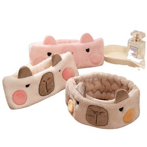 HUIYI Bandeau de mode pour femme en peluche Capybara et velours corail, absorbant et à séchage rapide, pour le lavage du visage et le démaquillage, 8*24CM - Product Image 2