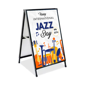 Un soporte de cartel con marco LED Publicidad Pavimento Acera Soporte de exhibición Caja de luz con marco LED para publicidad - Product Image 1